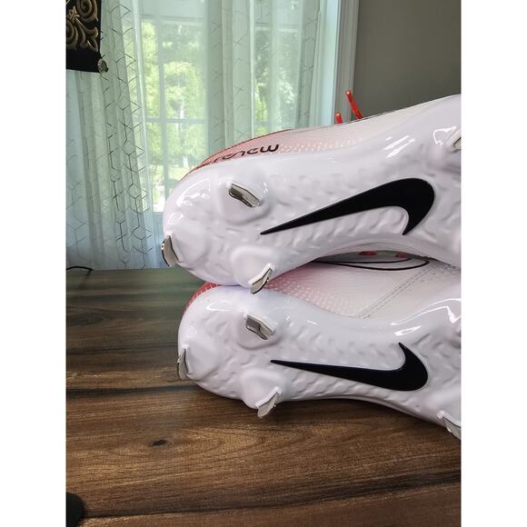 NEW Nike Womens‎ Hyperdiamond 4 Pro Softball Cleat White/Red CZ5920-600 Size 8 - Picture 13 of 16